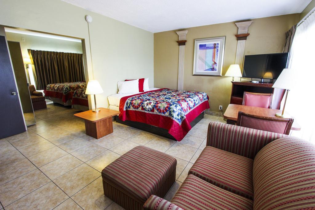 Oceans Beach Resort & Suites Pompano Beach Exterior photo