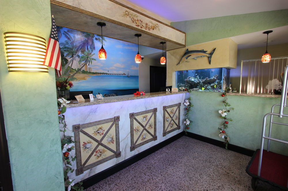Oceans Beach Resort & Suites Pompano Beach Exterior photo