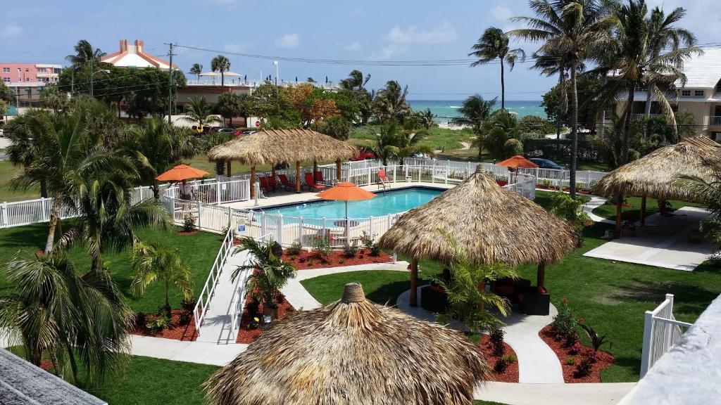 Oceans Beach Resort & Suites Pompano Beach Exterior photo